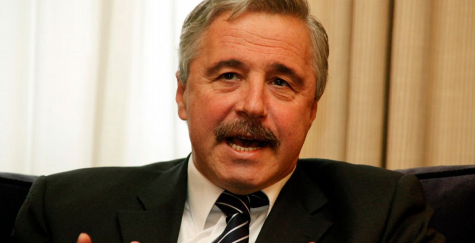 Μανιάτης: Η χώρα χρειάζεται ισχυρή διακομματική κυβέρνηση