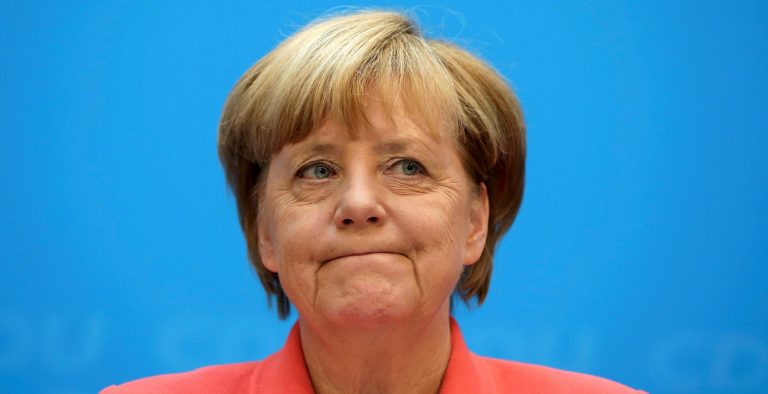 Handelsblatt: “Χαστούκια” στη Μέρκελ μέσω… Ιταλίας και Αυστρίας