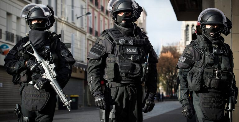 “Αστακός” η Γαλλία εν όψει εορτών