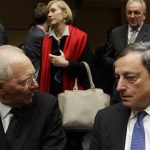 Έντονη επίθεση του Σόιμπλε κατά του Ντράγκι