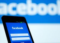 Facebook: Με σύμμαχο την τεχνητή νοημοσύνη για αποτροπή αυτοκτονιών