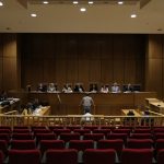 Δίκη Χρυσής Αυγής: Ξεκίνησε η ανάγνωση αποκαλυπτικών εγγράφων που αφορούν και στη δολοφονία Φύσσα