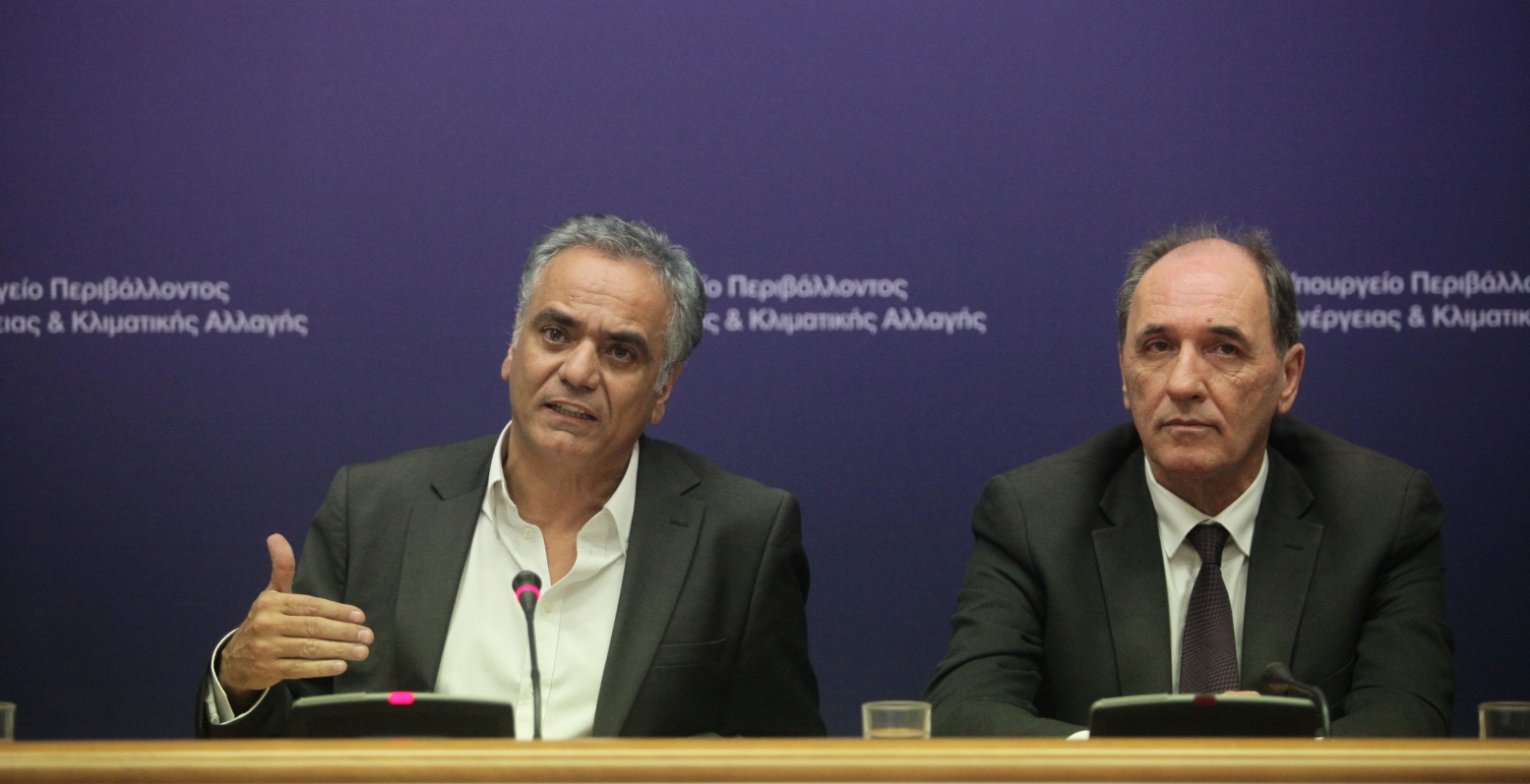 “Μασάζ” Σταθάκη για την πλήρη ιδιωτικοποίηση της ΔΕΗ