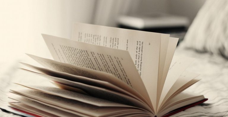 “8 ώρες και 35 λεπτά” από την Φωτεινή Τσαλίκογλου