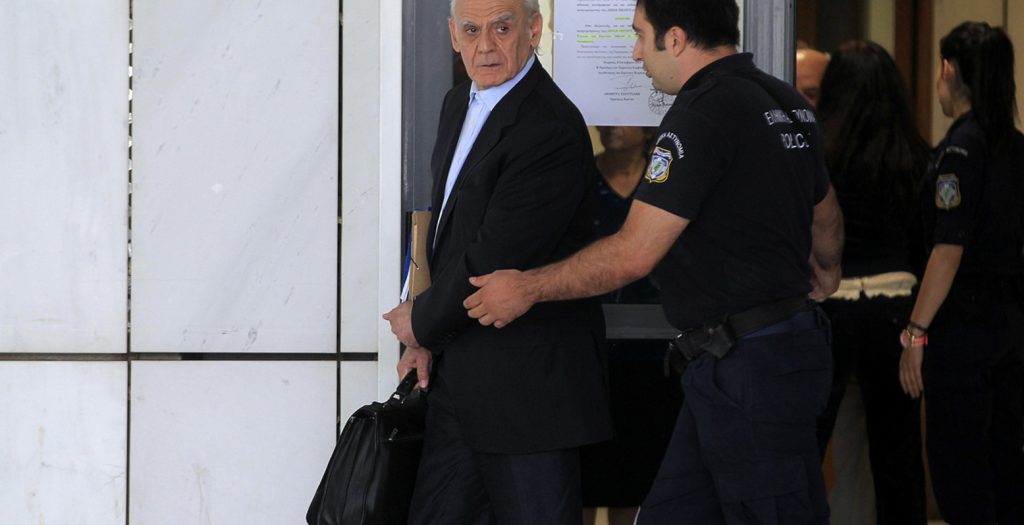 Συνήγορος Τσοχατζόπουλου: Δύσκολο να βρεθούν τα χρήματα της εγγύησης
