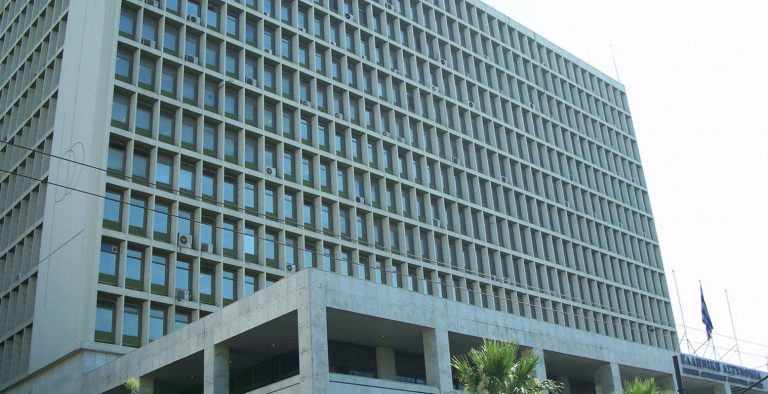 Υποδιευθυντής της ΓΑΔΑ ξυλοκόπησε νοσηλεύτριες στο 401