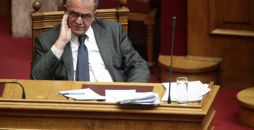 Μουζάλας: Από το Μάρτιο το χρηματικό βοήθημα στους πρόσφυγες