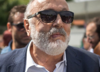 Παναγιώτης Κουρουμπλής για τις πληγείσες περιοχές από την πετρελαιοκηλίδα: Γιατί να μην κάνει μπάνιο ο κόσμος;
