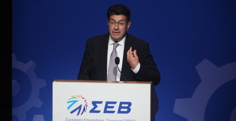 Άμεση μείωση της υπερφορολόγησης των επιχειρήσεων ζητά ο ΣΕΒ