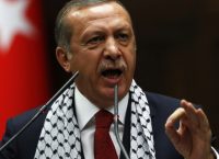 Ούτε βήμα πίσω ο Ερντογάν – Απαγορεύουν την επιστροφή του Ολλανδού πρέσβη