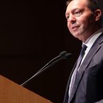 Παρέμβαση Στουρνάρα: Μείωση των πλεονασμάτων, χωρίς “βαριά μέτρα”