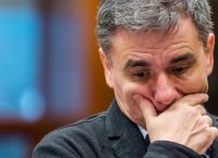 Τσακαλώτος: Μην ανησυχείτε για τις εξαγγελίες Τσίπρα