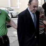 Απολογείται για απιστία ο Ανδρέας Μαρτίνης