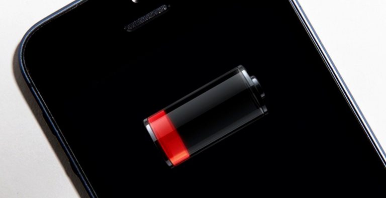 Φόρτιση smartphone με νερό και αλάτι (video)