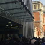 BBG: Ένα μεταμεσονύχτιο τηλεφώνημα έφερε την πολυπόθητη συμφωνία στον ΟΠΕΚ