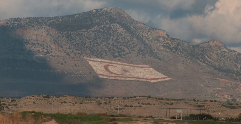 Τουρκοκύπριοι: Ζητούν παραίτηση της “ψευδοκυβέρνησης” μετά το πολύνεκρο δυστύχημα