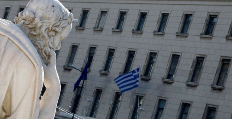 Handelsblatt: Ανακούφιση για τη συμφωνία στο Eurogroup