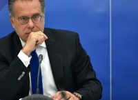 Κουμουτσάκος: Ιδιαίτερα σοβαρό το ζήτημα των ελληνορωσικών σχέσεων