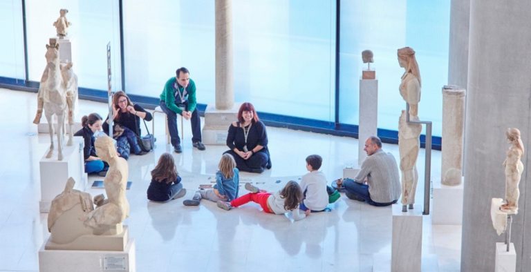 Το μουσείο της Ακρόπολης σε Χριστουγεννιάτικη διάθεση…