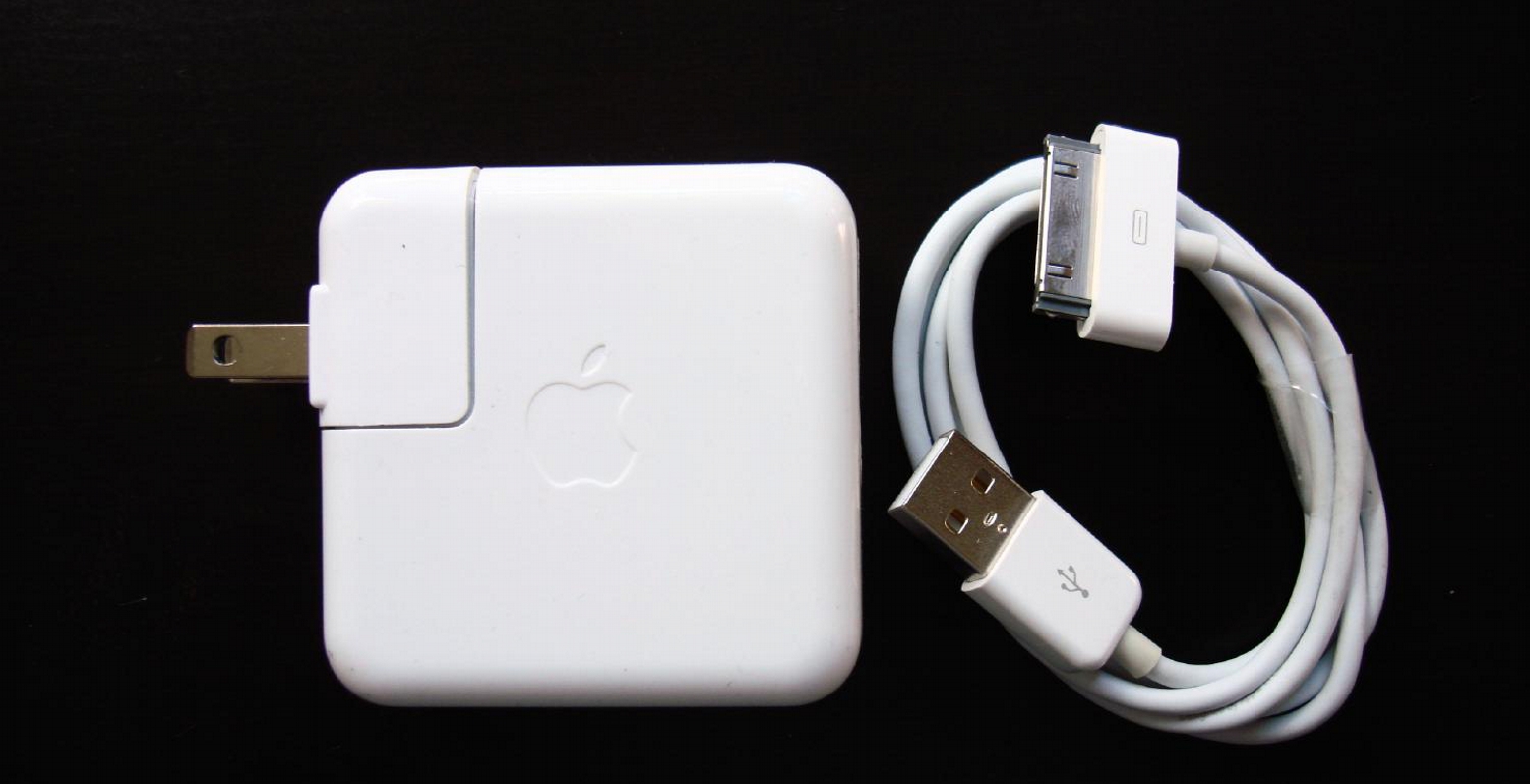 Επικίνδυνες οι απομιμήσεις φορτιστών της Apple