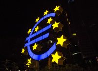 Αμετάβλητη η νομισματική πολιτική της ΕΚΤ