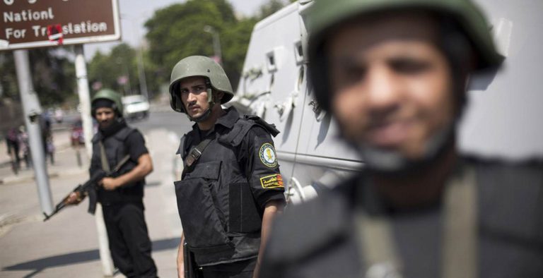 Έκρηξη με έξι νεκρούς αστυνομικούς στην Αίγυπτο