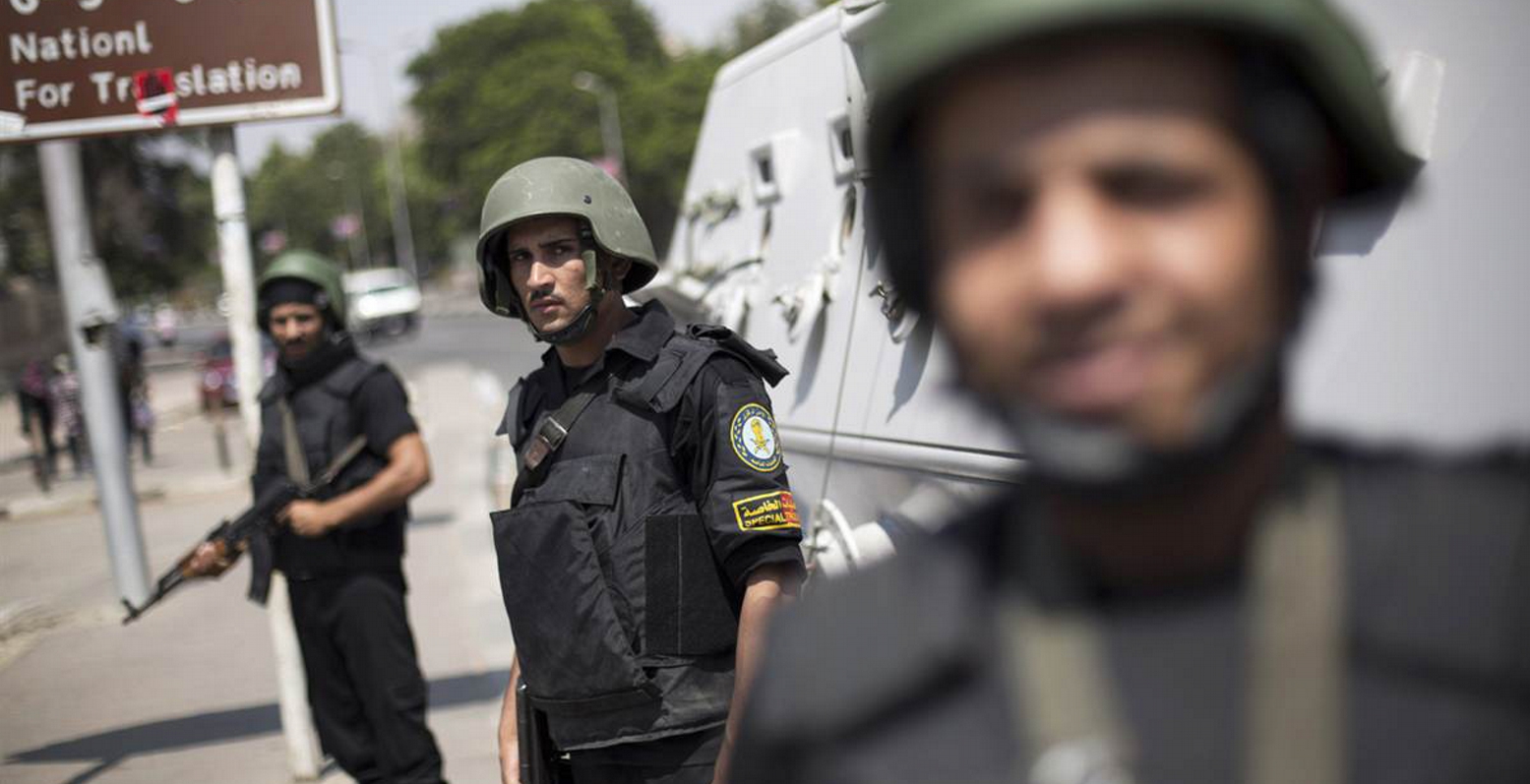 Έκρηξη με έξι νεκρούς αστυνομικούς στην Αίγυπτο