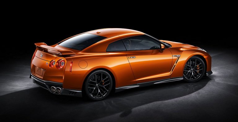 Nissan: Εξοπλισμένο με υβριδικό σύστημα το νέο GT-R