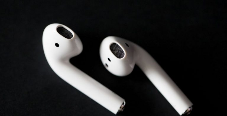 Apple: Διαθέσιμα στην αγορά τα Airpods! (video)