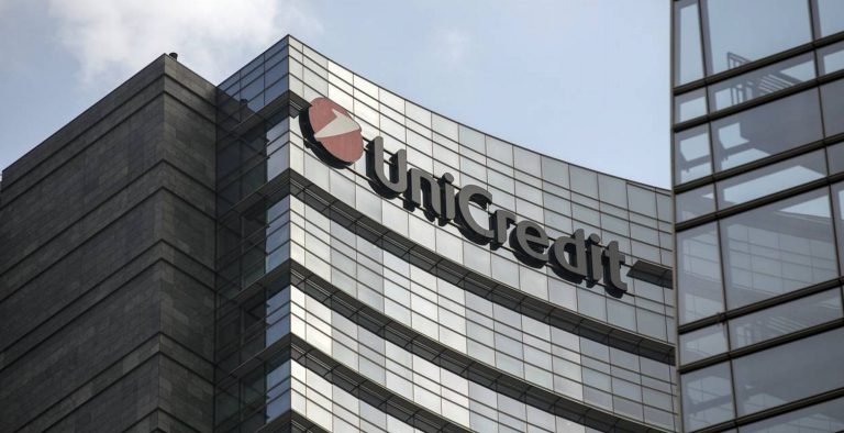 Ο νέος «πονοκέφαλος» της Ιταλίας είναι η UniCredit