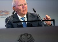 Συνέχιζει ο Σόιμπλε: Χωρίς το ΔΝΤ στην Ελλάδα αν χρειαστεί