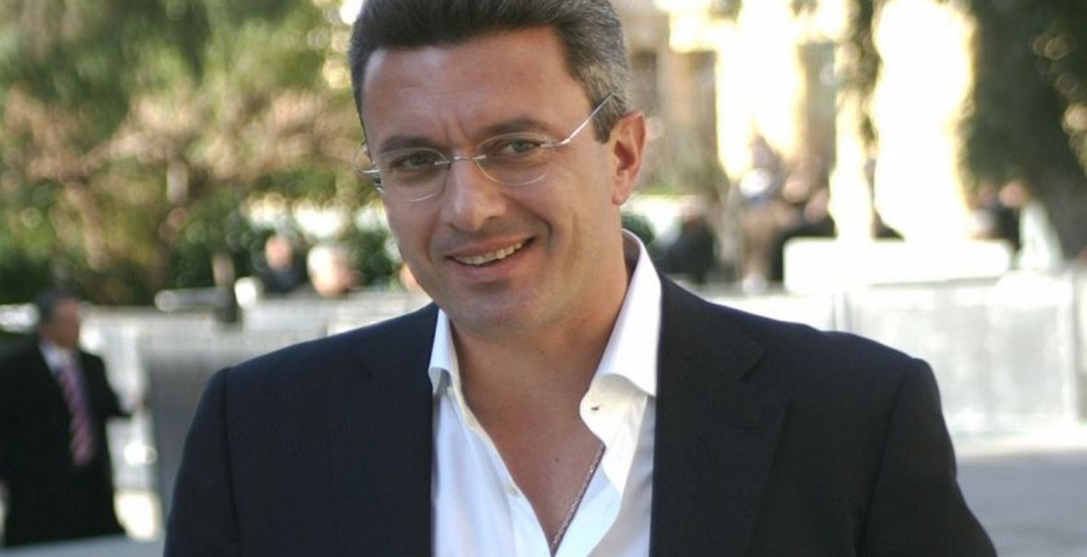 Νίκος Χατζηνικολάου: Η φωτογραφία στο instagram με τον 25χρονο γιο του