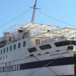 Δεμένο το «Βιτσένζος Κορνάρος» λόγω καιρού