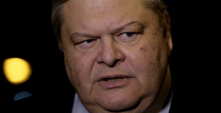 «Όχι» από Βενιζέλο σε συνεργασία με ΣΥΡΙΖΑ ή ΝΔ