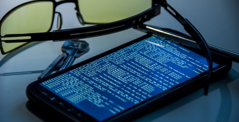 Πώς καταλαβαίνεις ότι έχουν χακάρει το smartphone σου;
