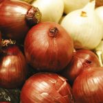 Εξαιρετικά λαμπερό δέρμα με… κρεμμύδι