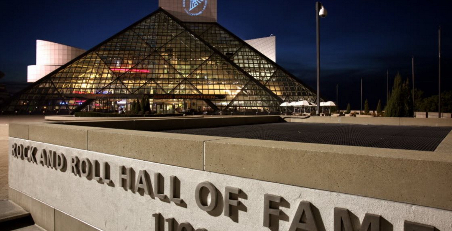 Pearl Jam και Tupac Shakur στο “Rock & Roll Hall Of Fame”