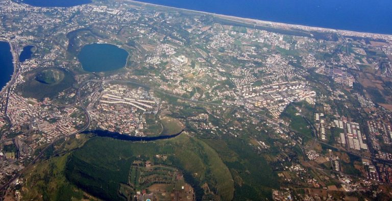 Φλέγραια πεδία: Κίνδυνος «αφύπνισης» του υπερηφαιστείου