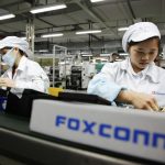 Foxconn: Αντικατάσταση του ανθρώπινου δυναμικού από ρομπότ