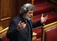 “Υποχώρηση των θεσμών” διαπίστωσε ο Πολάκης