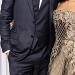 Πασίγνωστος ηθοποιός φωτογράφησε γυμνή τη γυναίκα του στο κρεβάτι! (ΦΩΤΟ)