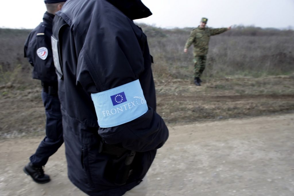 Frontex: Ανάλογες των περσινών οι αφίξεις μεταναστών και προσφύγων από τη Λιβύη