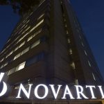 “Η Novartis δωροδόκησε ένα ρακούν”: Το Twitter διασκεδάζει με το σκάνδαλο (pics)