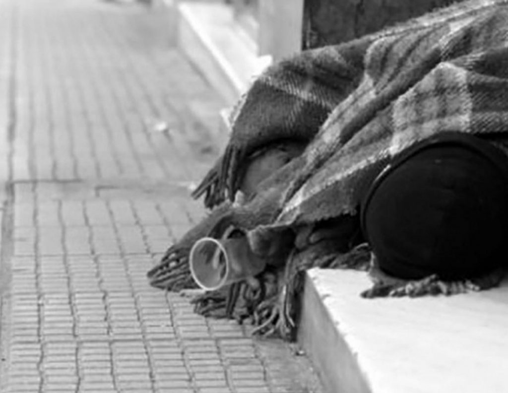 Δήμος Αθηναίων: Δύο θερμαινόμενοι χώροι για την προστασία των αστέγων από το ψύχος