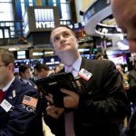 Επιφυλάξεις στη Wall Street εν όψει του Τραμπ