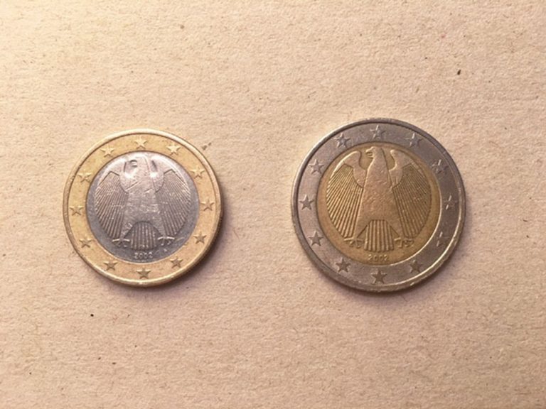 Για την «κομβική σημασία» του ευρώ κάνουν λόγο στη Γερμανία