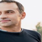 Κρατερός Κατσούλης: Έξαλλος ο ηθοποιός/παρουσιαστής απειλεί με μηνύσεις