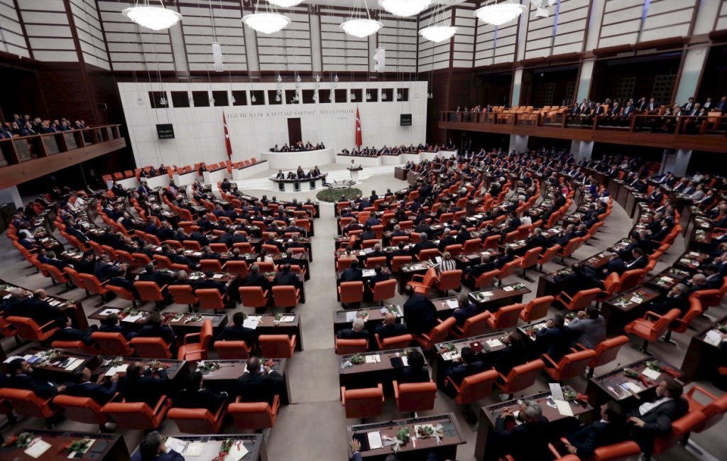 Τουρκία: Πέντε μήνες φυλάκιση στον Ντεμιρτάς