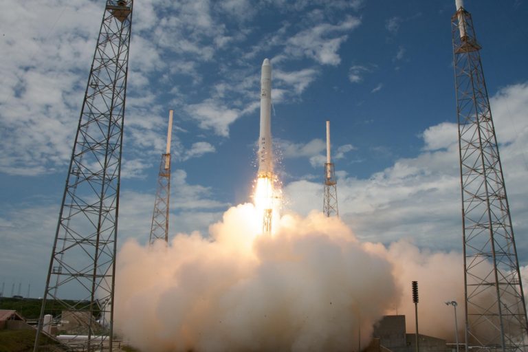 SpaceX: Eπιτυχής η εκ νέου εκτόξευση του Falcon 9 (video)