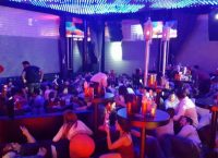 Γκάζι: Έφοδος της αστυνομίας σε γνωστό κλαμπ – 300 θαμώνες γονατιστοί με τα χέρια στο κεφάλι Γκάζι: Έφοδος της αστυνομίας σε γνωστό κλαμπ – 300 θαμώνες γονατιστοί με τα χέρια στο κεφάλι